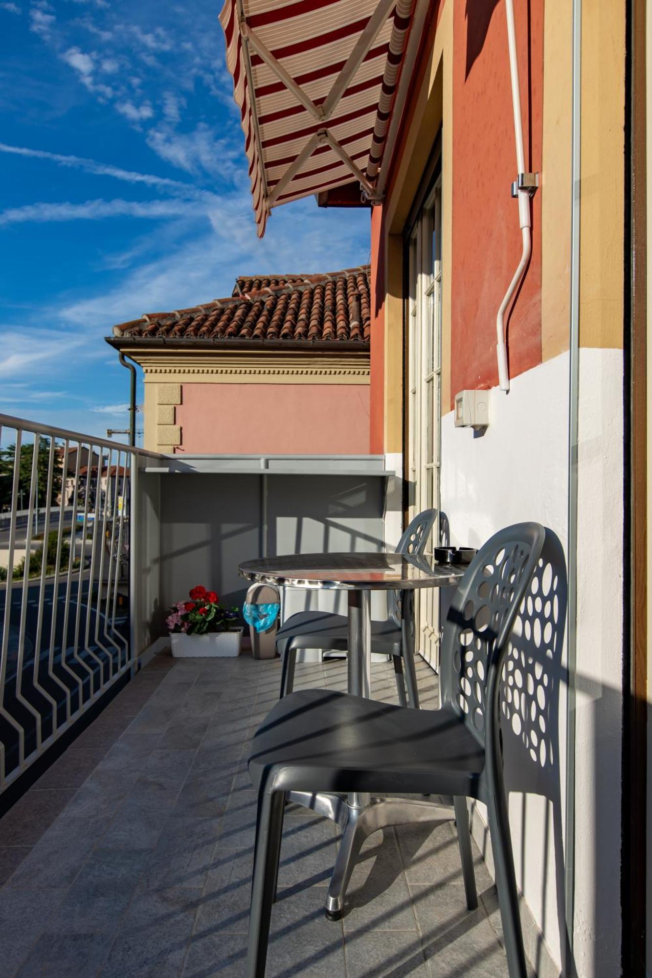 Attico Grand Terrace Apartamento Alba  Exterior foto